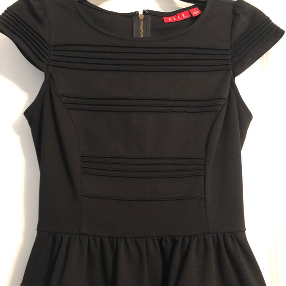 ELLE Dress - Size 2 - Picture 2 of 5